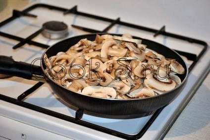 Sült burgonya gombával - lépésről lépésre recept képpel, főzelékek