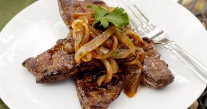 Fried ficat - rețete de pui, carne de porc, ficat de vită într-o tigaie