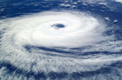 Жіноча підступність чому вчені називали урагани в честь своїх тещ
