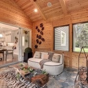 30 Idei pentru decorarea unei verande din lemn (terase) pe fotografie