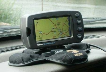 Mașină GPS navigator garmin streetpilot 2610