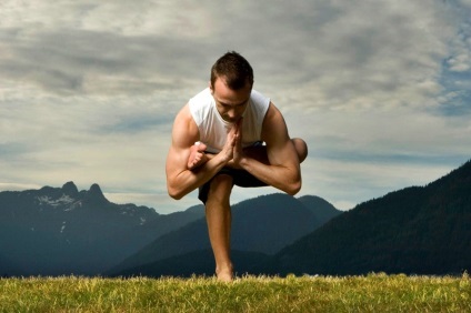 Iyengar yoga - ce înseamnă să ne familiarizăm cu această tehnică