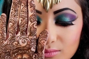 Biotatuarea sprancenelor cu henna la domiciliu, pas cu pas, secrete ale femeilor