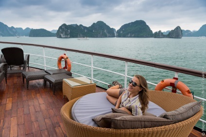 Halong Bay Vietnamban, vagy 5 ok, hogy látogasson el az új 7 csodája a természet