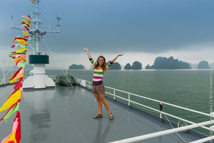 Бухта Халонг у В'єтнамі, або 5 причин відвідати одне з 7 нових чудес природи