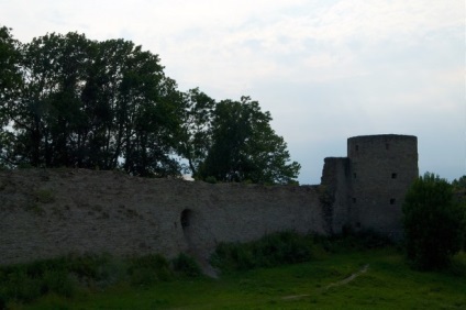 Ce să vedeți pe drumul de la St. Petersburg la Pskov