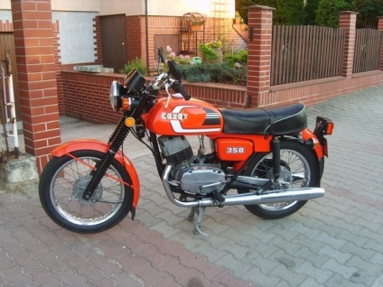 Cz 350 motocicleta cult a URSS