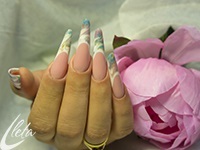 Дизайн нігтів френч галерея фото, нарощування гелем, вітражний френч, білий, класичний, кольоровий