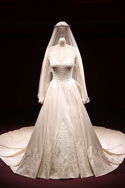 Дизайн весільної сукні Кейт миддлтон був вкрадений, пліткар