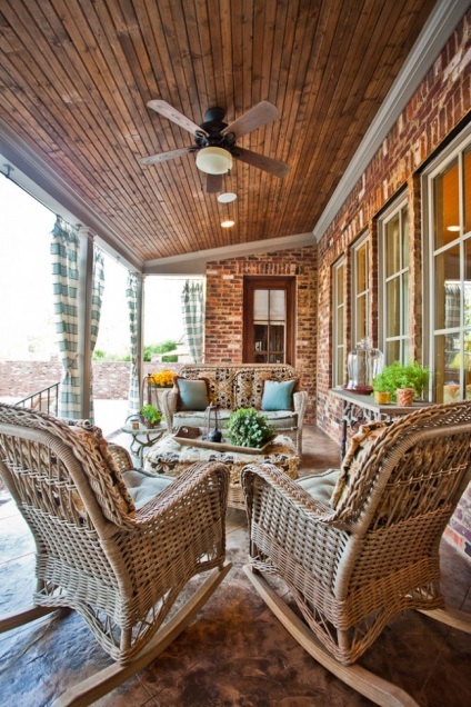 Designul verandei într-o fotografie a casei private a ideii unui design interior superb