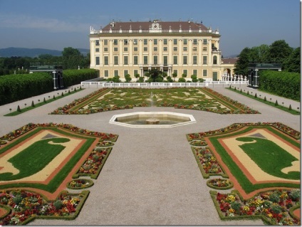 Palatul Schönbrunn din Viena