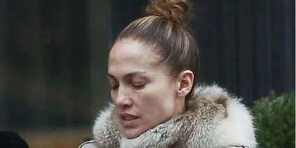 Jennifer Lopez fără machiaj a apărut pe fotografia de pe stradă