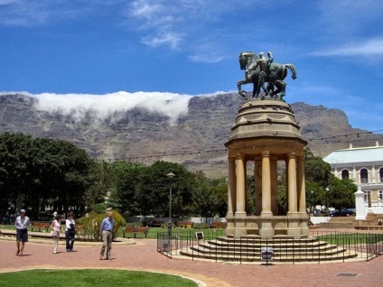 Екскурсія по Кейптауна - культурна спадщина, що відвідати - монументи, музеї, храми, палаци і