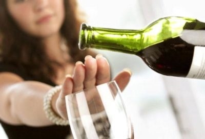 Eskapel és az alkohol - kompatibilitás kaphat egyidejűleg és hány lehet inni