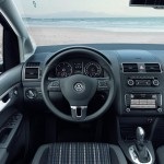 Volkswagen Cross Turan (2014-2015) - fotografie, preț, caracteristici volkswagen crosstouran