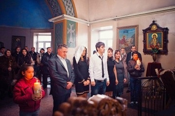 Як відбувається хрещення в вірменської церкви