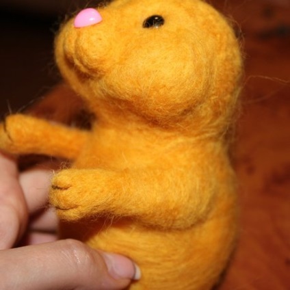 Cum sa faci lana de hamster strans prin metoda de felting uscat, expertoza