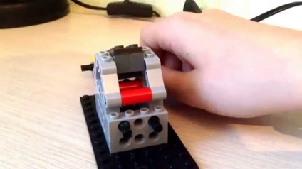 Hogyan készítsünk egy mini katapult Lego