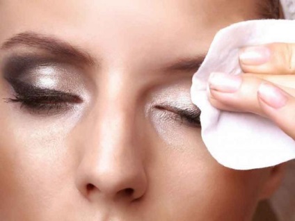 Hogyan lehet az esti make-up otthon lépésről lépésre fotókkal