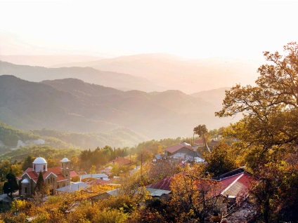 Munții Cipru troodos - natura cyprus - vile din Cipru - satele din Cipru - vizită în Cipru -