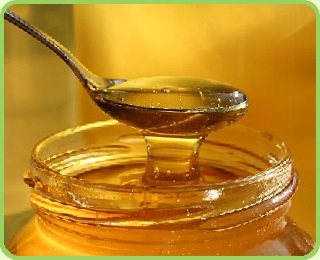 Scorțișoară și miere sunt o combinație foarte utilă