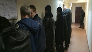 Autoritățile criminale ale hoților în lege, hoțul din legea galului au fost transferați celulei condamnate