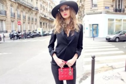 Kis táska (91 fotó) négyzet női modellek és a mini-táska hosszú pánttal és a lánc (Bag) Kis táska (91 fotó) négyzet női modellek és a mini-táska hosszú pánttal és a lánc