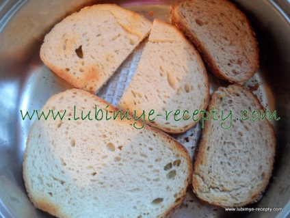 Castravete proaspăt sărate cu pâine maghiară