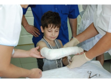 Масаж рук дітям після травми