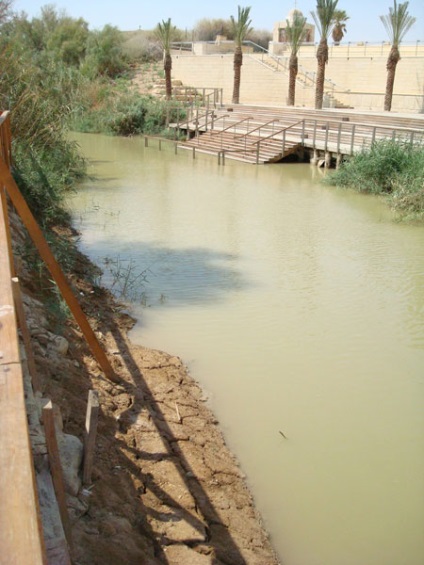 Locul botezului lui Isus Hristos, descrierea Iordaniei, fotografie, unde este pe hartă, cum se ajunge