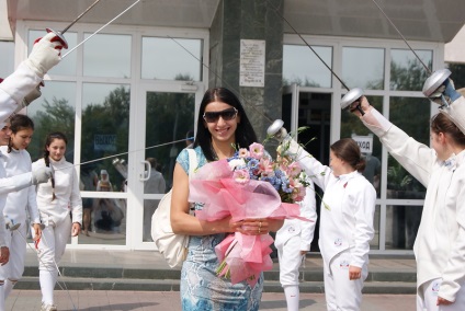 Модний владикавказ - новини - срібна призерка олімпійських ігор Аїда Шанаева йде з великого