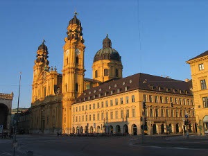 Munchen - capitala Bavariei, excursii de la operatorul de turism de încredere 