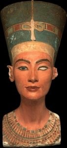 Nefertiti este regina Egiptului