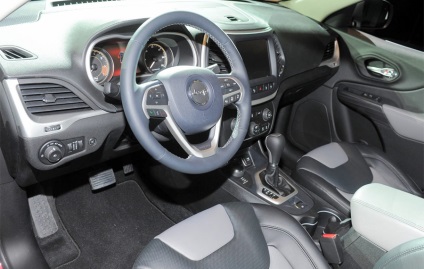 Новий джип черокі 2014 (характеристики, комплектації, відео та фото), відгуки власників авто