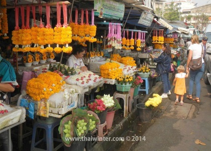 Amulete și amulete de flori din Thailanda