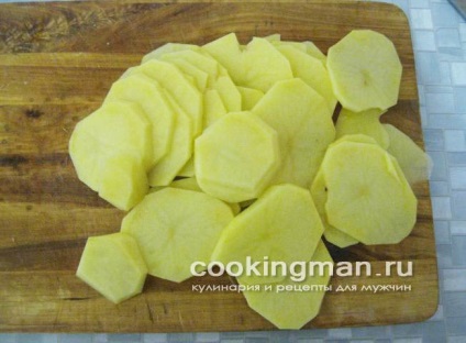 Осетрина запечена з картоплею - кулінарія для чоловіків