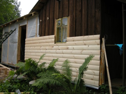 Raportați despre extinderea casei de rame la hambar, case de cadre