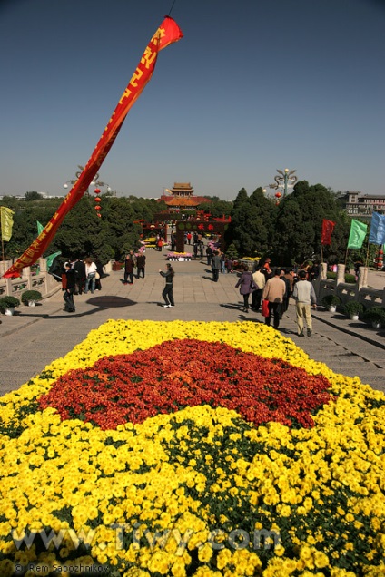 Dragon Pavilion, Kaifeng - 2008 - salut, china!