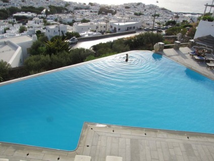 Piscină cu piscină cu propriile mâini