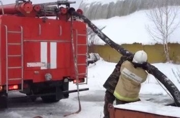 Подача піни від автоцистерни без установки на вододжерела