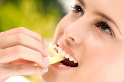 Utilizarea brânzei pentru dinți împotriva cariilor