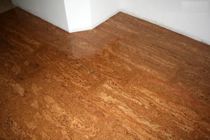 Recomandări pentru podele din cork, pot folosi o podea caldă, o bază de adeziv