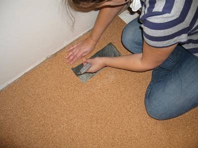 Розглянемо процес укладання ламінату пвх для підлоги