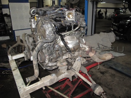 Reparatia motorului infiniti fx37, lipsa de ulei in motor infiniti fx 37