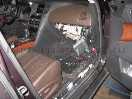 Motor javítás infiniti FX37, nem elég motorolaj végtelenbe FC 37