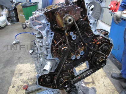 Motor javítás infiniti FX37, nem elég motorolaj végtelenbe FC 37