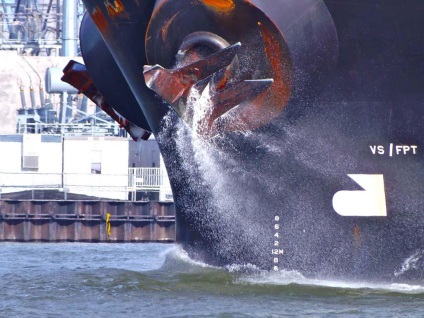 Найбільший танкер в світі - новини в фотографіях