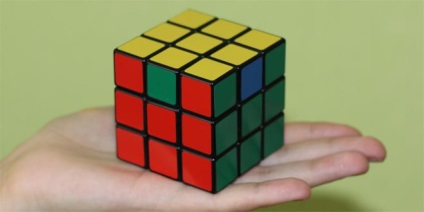 Крок 6 з 7 збірка кутових на верхньому шарі, збери кубик рубика