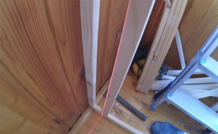 Closet de la vagonki cu mâinile pe balcon - instrucțiuni detaliate