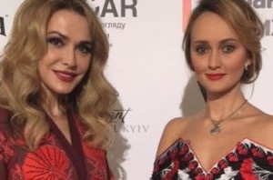 Showbiz și cultura nu este o rochie, ci un tricou ani lorak criticat pentru costum prea mic (foto)